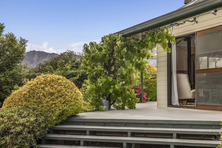 Photo of property in 28 Flora Dora Parade, Lake Hawea, Wanaka, 9382