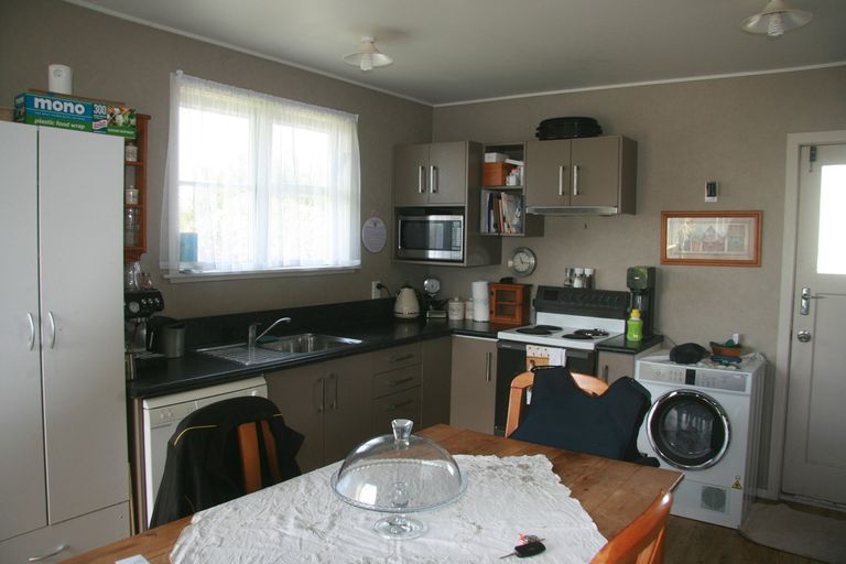 Photo of property in 222 Te Tomo Street, Te Awamutu, 3800