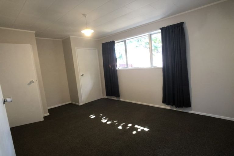 Photo of property in 20a Lidcombe Place, Avondale, Auckland, 1026