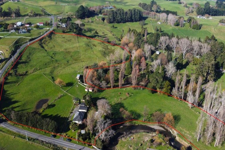 Photo of property in 36 Riverdale Road, Dannevirke, 4930