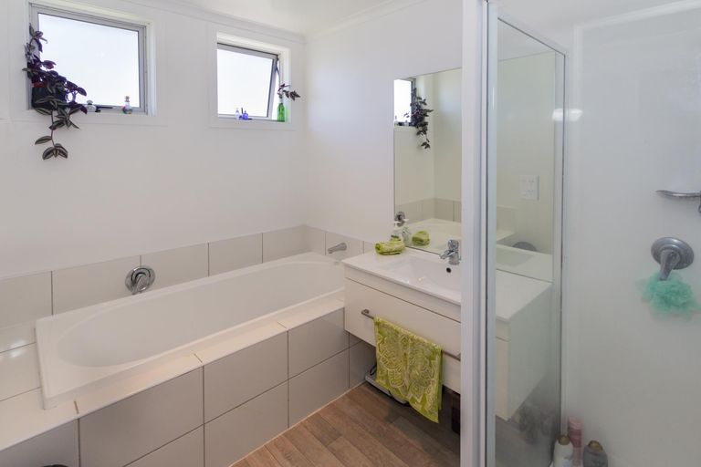 Photo of property in 2b Robertson Street, Oamaru North, Oamaru, 9400