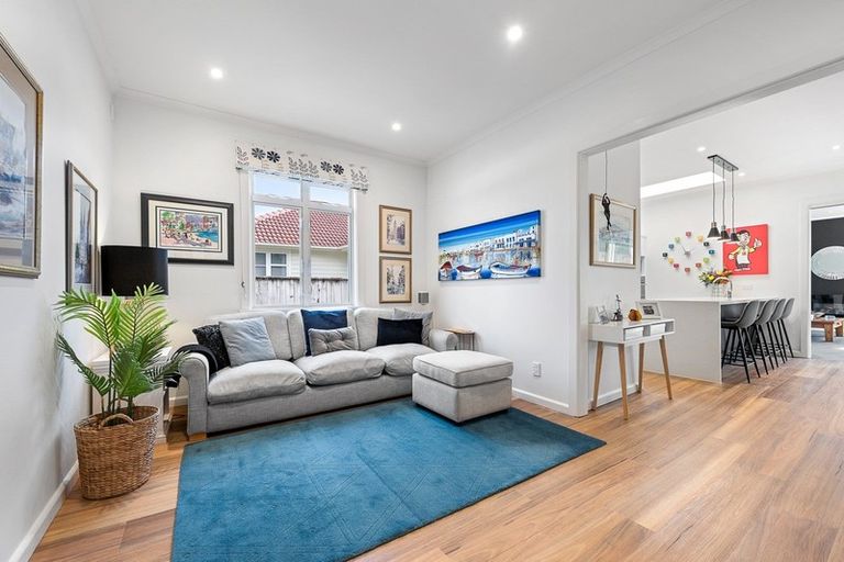 Photo of property in 27 Witako Street, Epuni, Lower Hutt, 5011