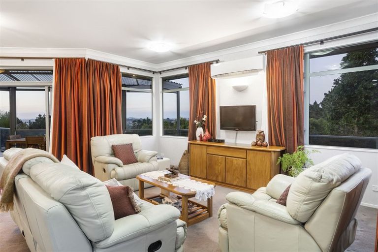 Photo of property in 565 Redoubt Road, Flat Bush, Auckland, 2019