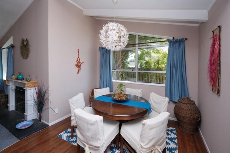 Photo of property in 121 Hamlet Street, Stratford, 4332