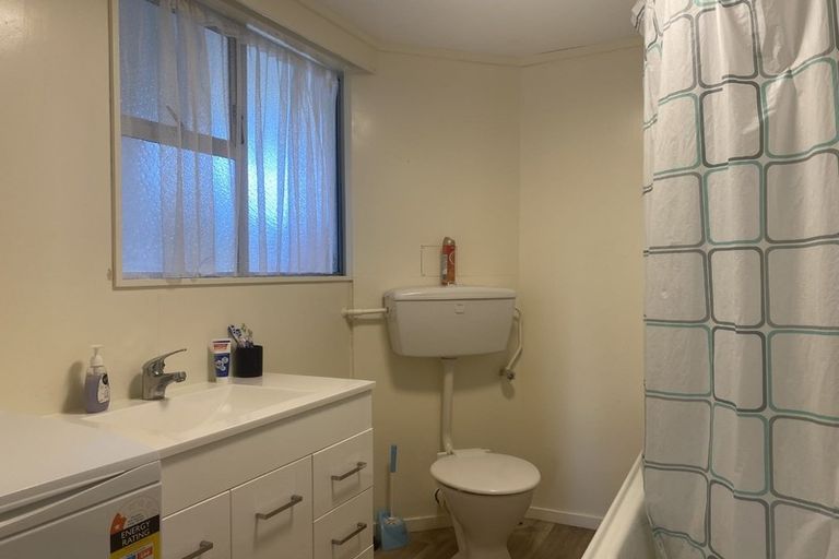 Photo of property in 5 Hawker Street, Mount Victoria, Wellington, 6011