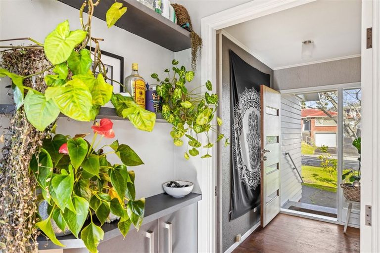 Photo of property in 9 Flaxdale Street, Birkdale, Auckland, 0626