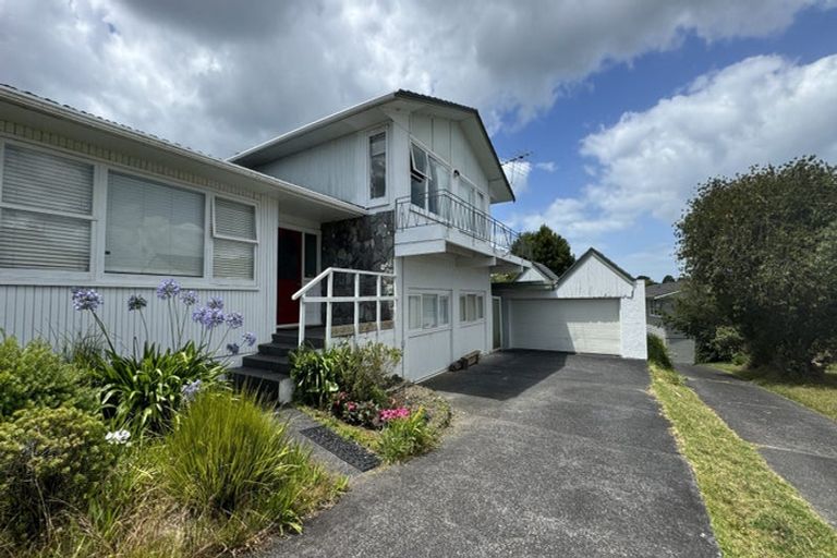 Photo of property in 34 Knightsbridge Drive, Forrest Hill, Auckland, 0620