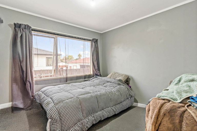 Photo of property in 25 Dissmeyer Drive, Clover Park, Auckland, 2019