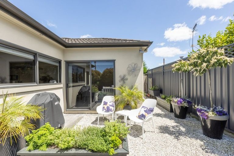 Photo of property in 2a Windsor Terrace, Taradale, Napier, 4112