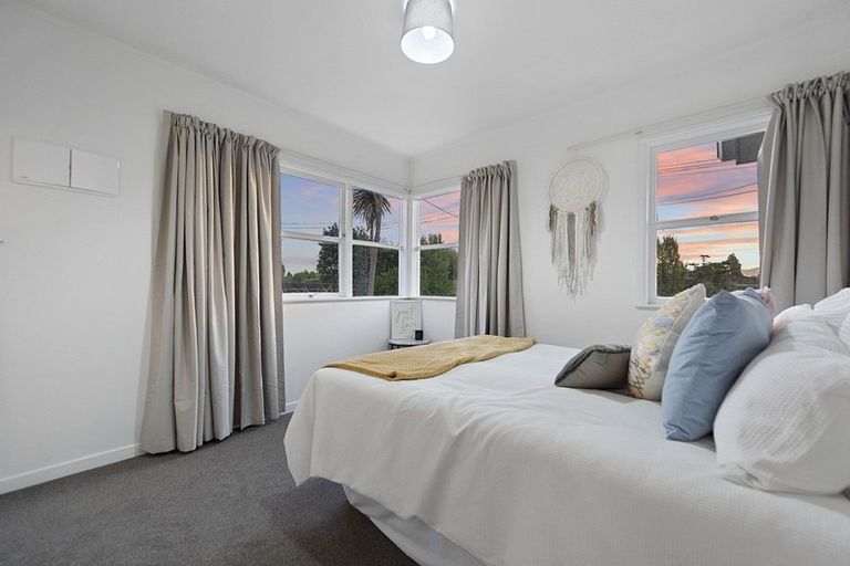 Photo of property in 6 Heath Street, St Andrews, Hamilton, 3200