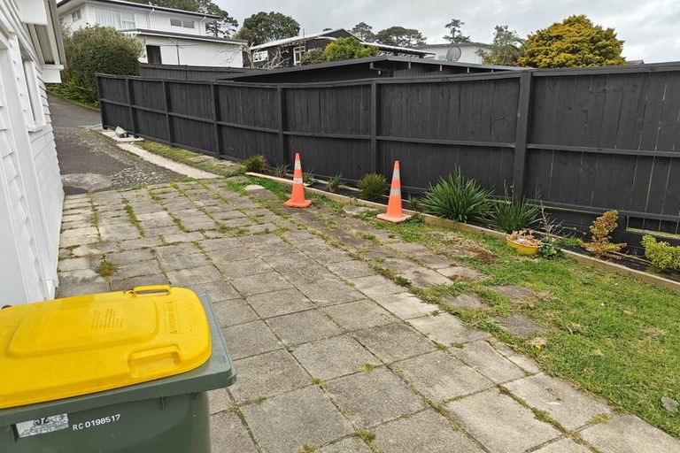 Photo of property in 52 Grenada Avenue, Forrest Hill, Auckland, 0620