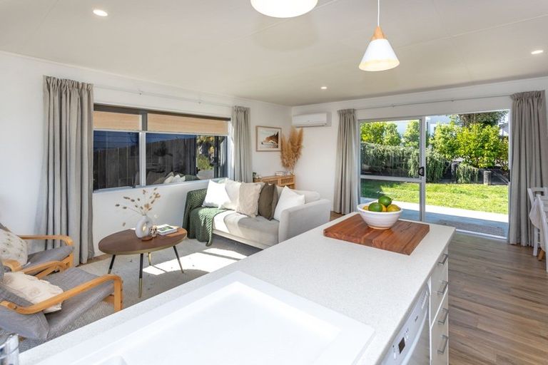 Photo of property in 8 Ridge Road, Tairua, 3508