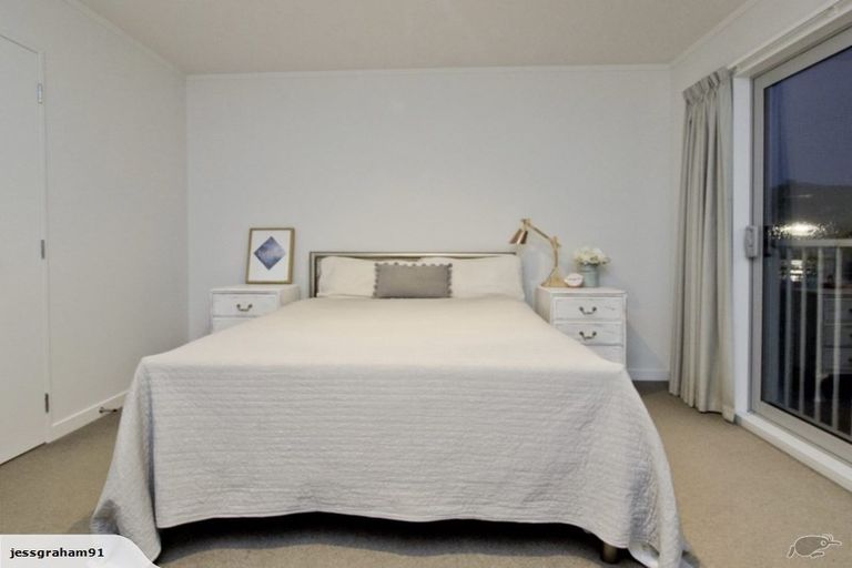 Photo of property in 5/8 Middleton Road, Johnsonville, Wellington, 6037