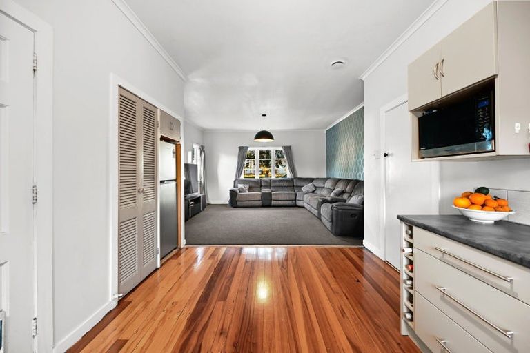 Photo of property in 12 Tui Avenue, Forest Lake, Hamilton, 3200