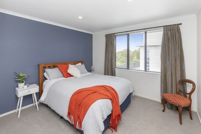 Photo of property in 64b Holly Road, St Albans, Christchurch, 8014
