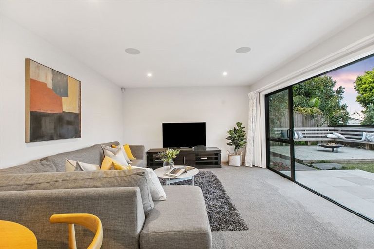 Photo of property in 73 East Coast Road, Castor Bay, Auckland, 0620