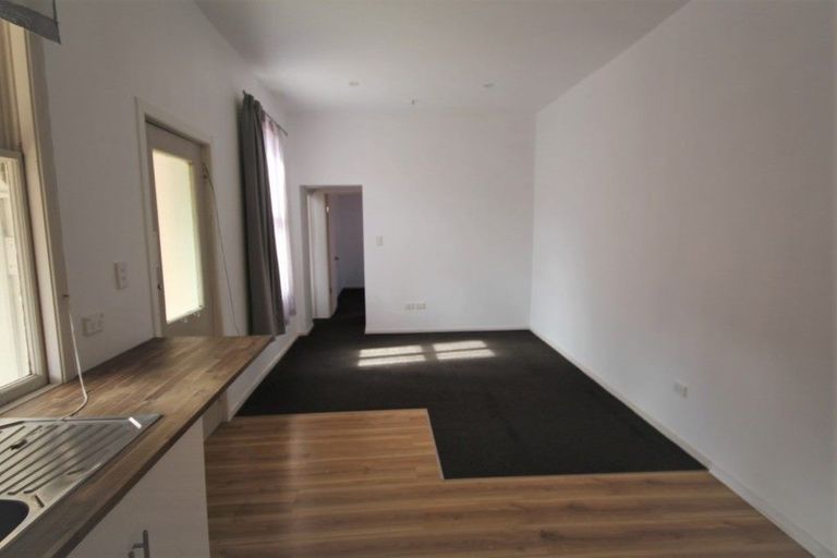 Photo of property in 4a Sullivan Avenue, Mangere Bridge, Auckland, 2022