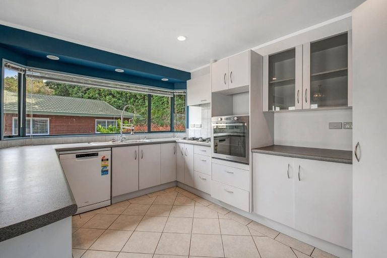 Photo of property in 3a Mckenzie Avenue, Arkles Bay, Whangaparaoa, 0932