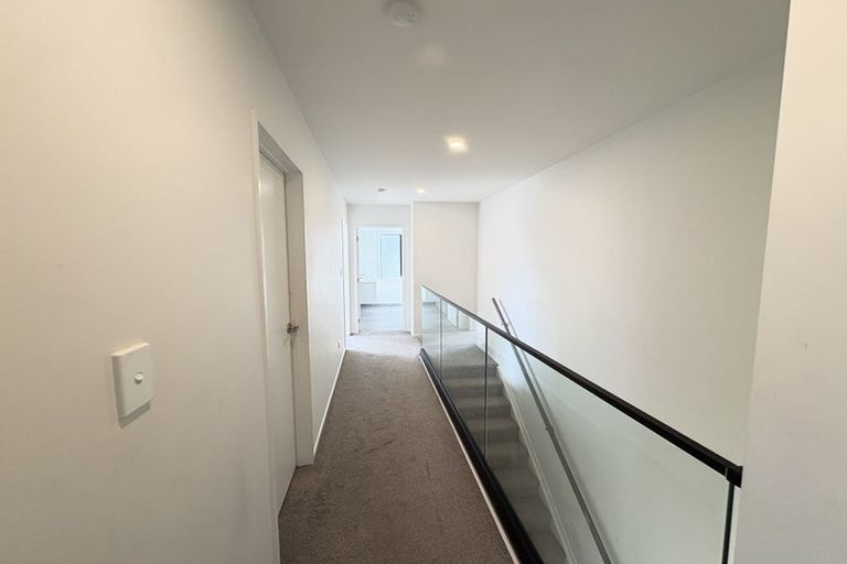 Photo of property in 64d Royal Road, Te Atatu South, Auckland, 0610