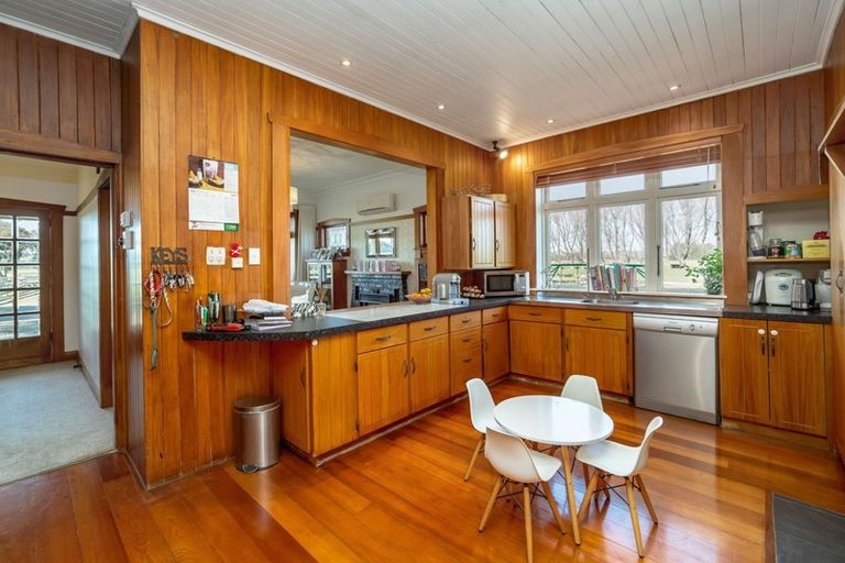 Photo of property in 80616 Masterton Road, Woodville, 4999