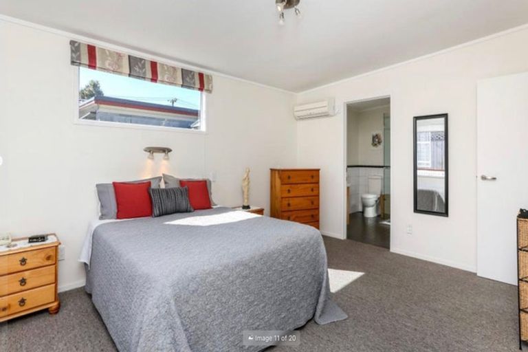 Photo of property in 2/3 Tainui Street, Welbourn, New Plymouth, 4312