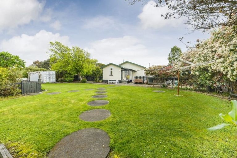 Photo of property in 47 Station Road, Marton, 4710