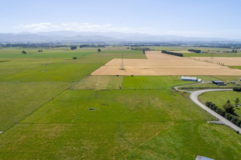 Photo of property in 445 Perrys Road, East Taratahi, Carterton, 5887