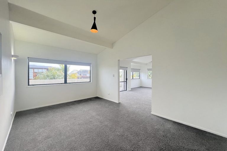 Photo of property in 43 Bramley Drive, Farm Cove, Auckland, 2012