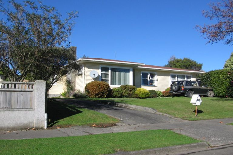 Photo of property in 67 Abraham Crescent, Milson, Palmerston North, 4414