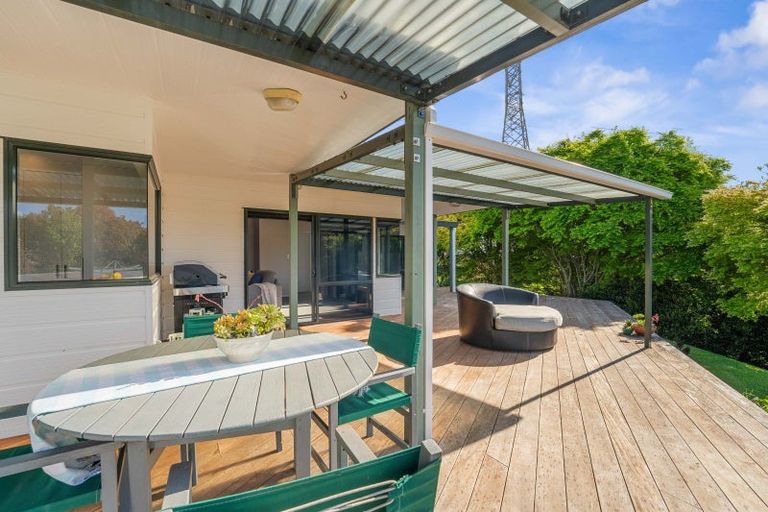 Photo of property in 14 Wade Place, Welcome Bay, Tauranga, 3175