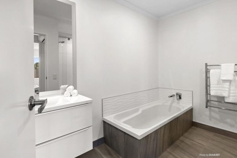 Photo of property in 85c Makara Road, Karori, Wellington, 6012