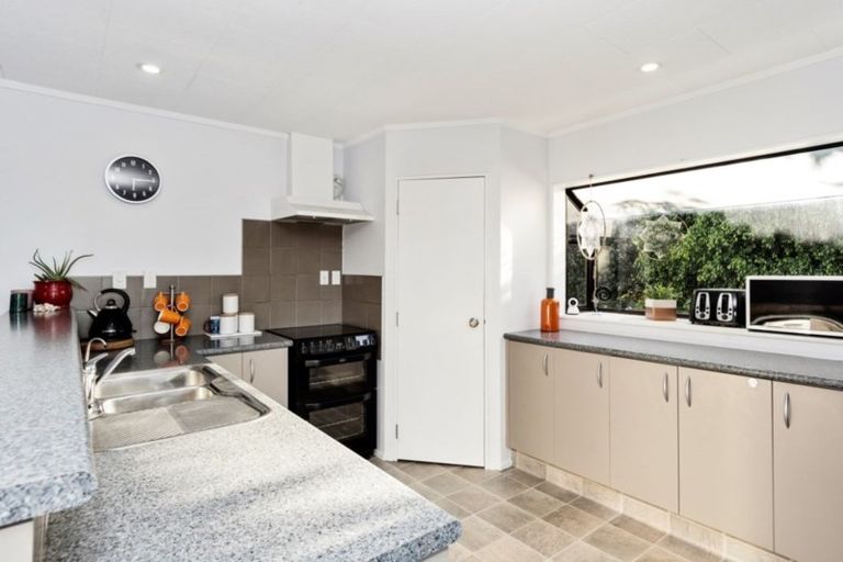 Photo of property in 130 Osprey Drive, Welcome Bay, Tauranga, 3112