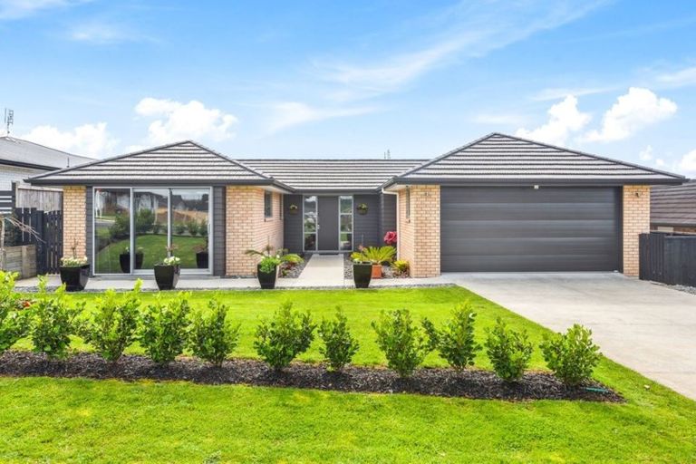 Photo of property in 86 Helenslee Road, Pokeno, 2402