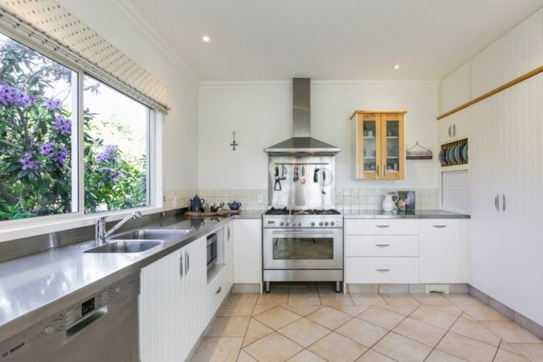 Photo of property in 130 Margaret Avenue, Havelock North, 4130