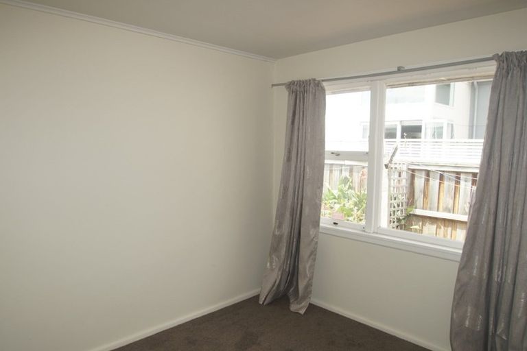 Photo of property in 2/1012 Colombo Street, St Albans, Christchurch, 8014