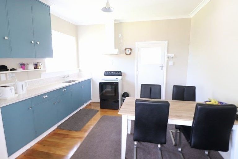 Photo of property in 12 Toro Street, Durie Hill, Whanganui, 4500