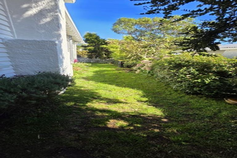 Photo of property in 50 Nottingham Street, Karori, Wellington, 6012