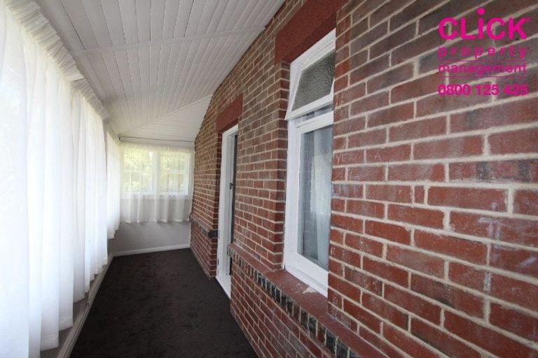 Photo of property in 28 Parkhill Avenue, Mornington, Dunedin, 9011