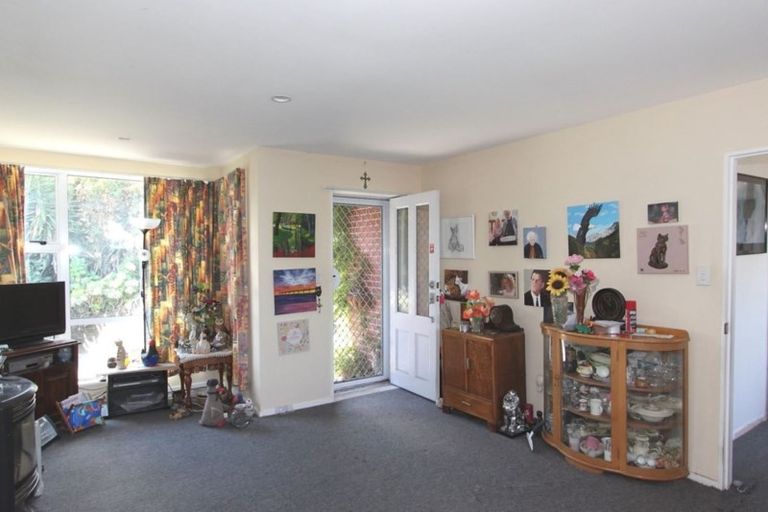 Photo of property in 33 Donnington Street, Parklands, Christchurch, 8083