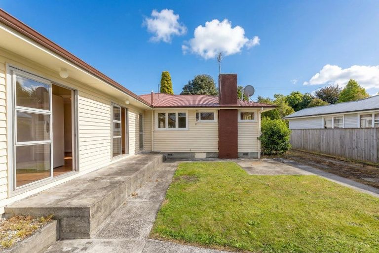 Photo of property in 14 Udy Street, Greytown, 5712