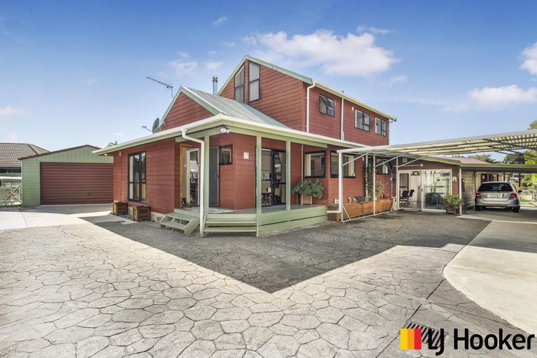 Photo of property in 16 Muirfield Street, Wattle Downs, Auckland, 2103