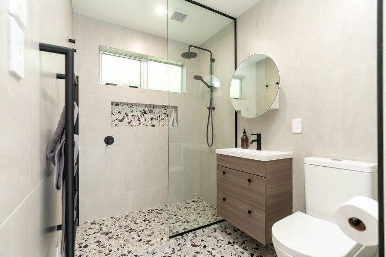 Photo of property in 19d Mahoe Street, Tawa, Wellington, 5028