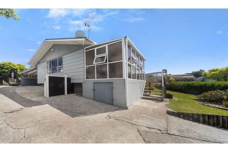 Photo of property in 20 Heatherlea Heights, Feilding, 4702