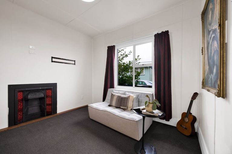 Photo of property in 81 Manawapou Road, Hawera, 4610