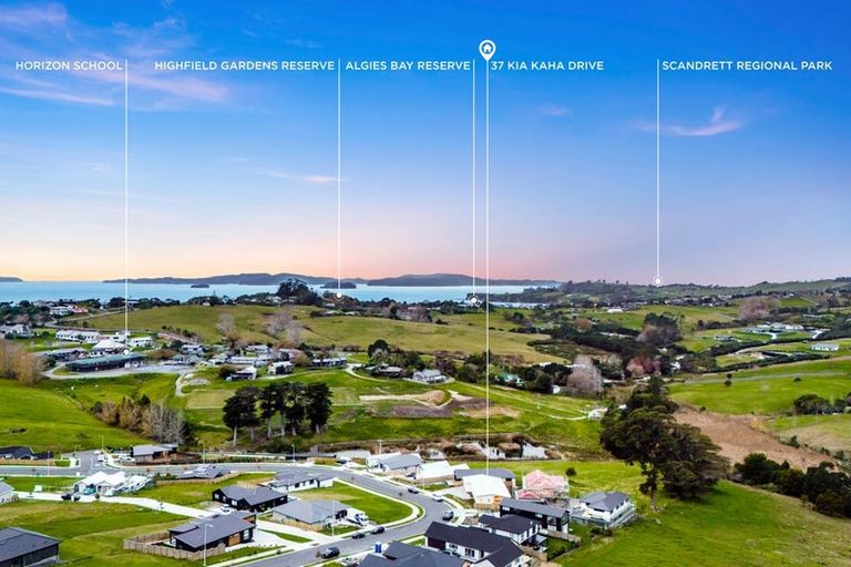 Photo of property in 37 Kia Kaha Drive, Snells Beach, 0920