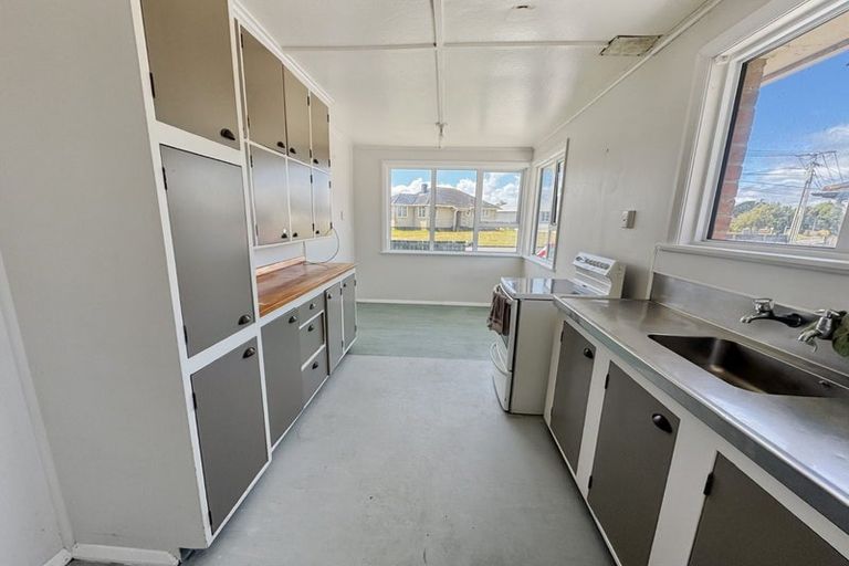 Photo of property in 17 Akatea Street, Gonville, Whanganui, 4501