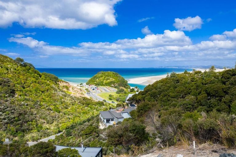 Photo of property in 31 Surf Road, Mangawhai Heads, Mangawhai, 0505