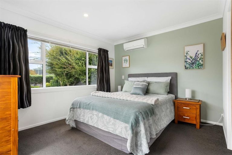 Photo of property in 114 Everitt Crescent, Whangamata, 3620