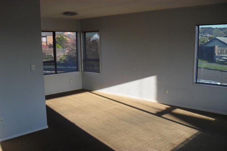 Photo of property in 7 Jasmine Grove, Maungaraki, Lower Hutt, 5010