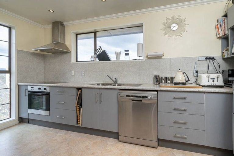 Photo of property in 100 London Street, Dunedin Central, Dunedin, 9016